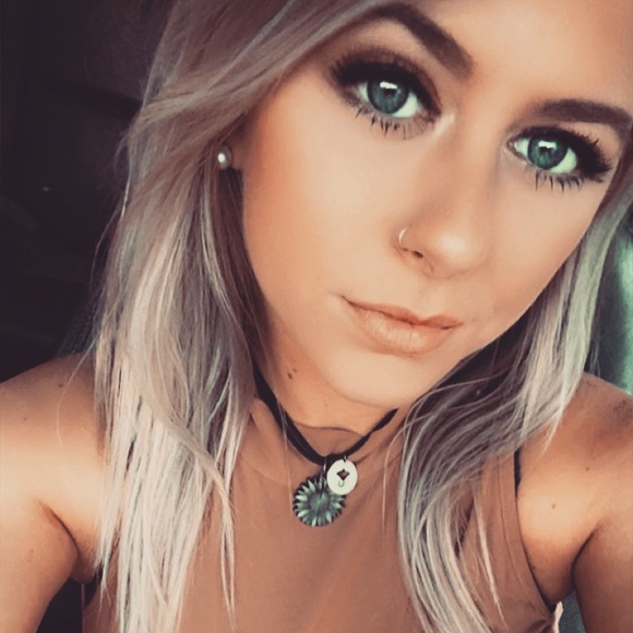 Meet your Posher, Lexi - Picture 1 of 1